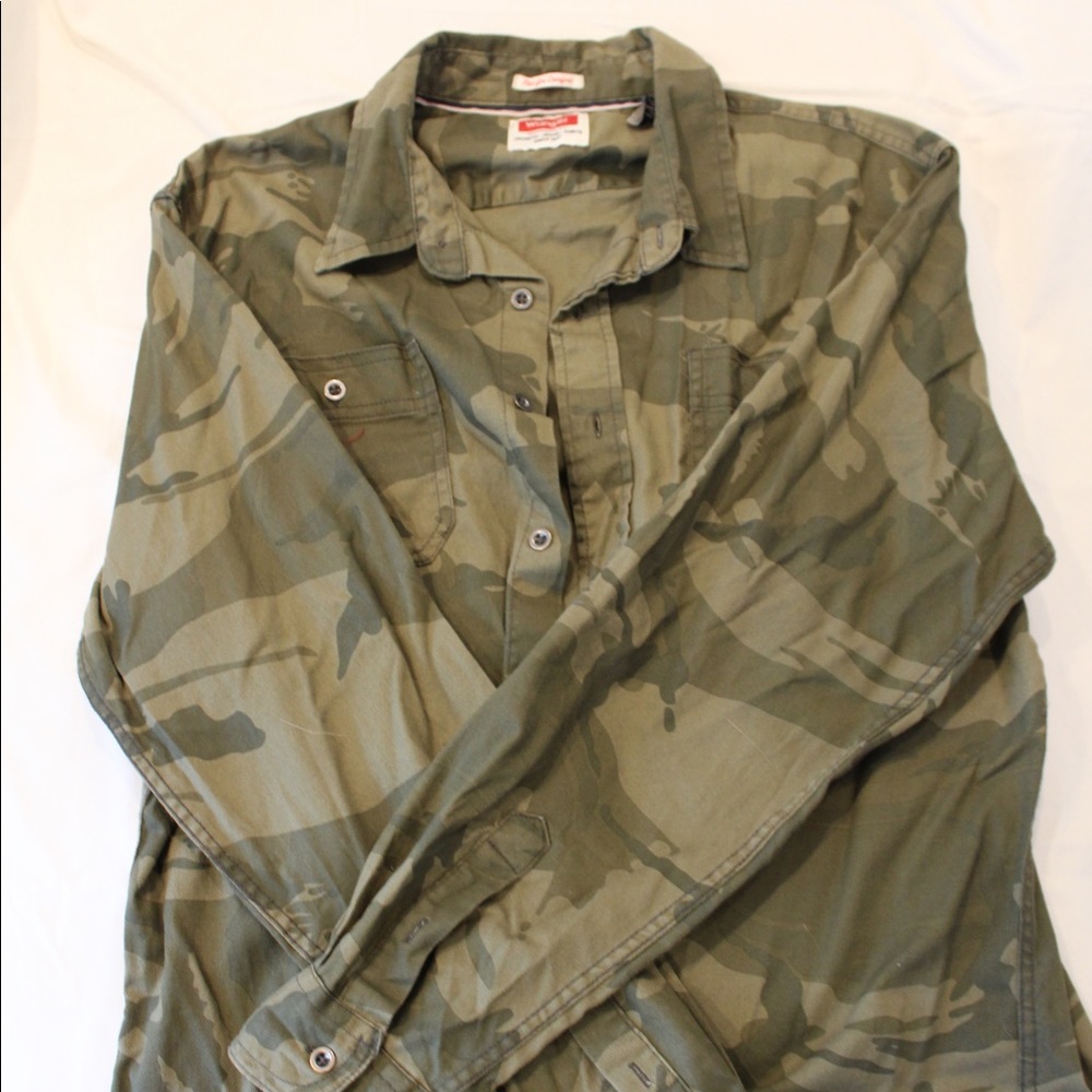 Men’s Camo Shirt
